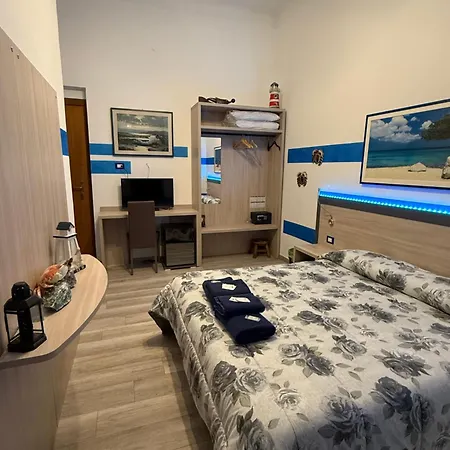 Astro Hotel *